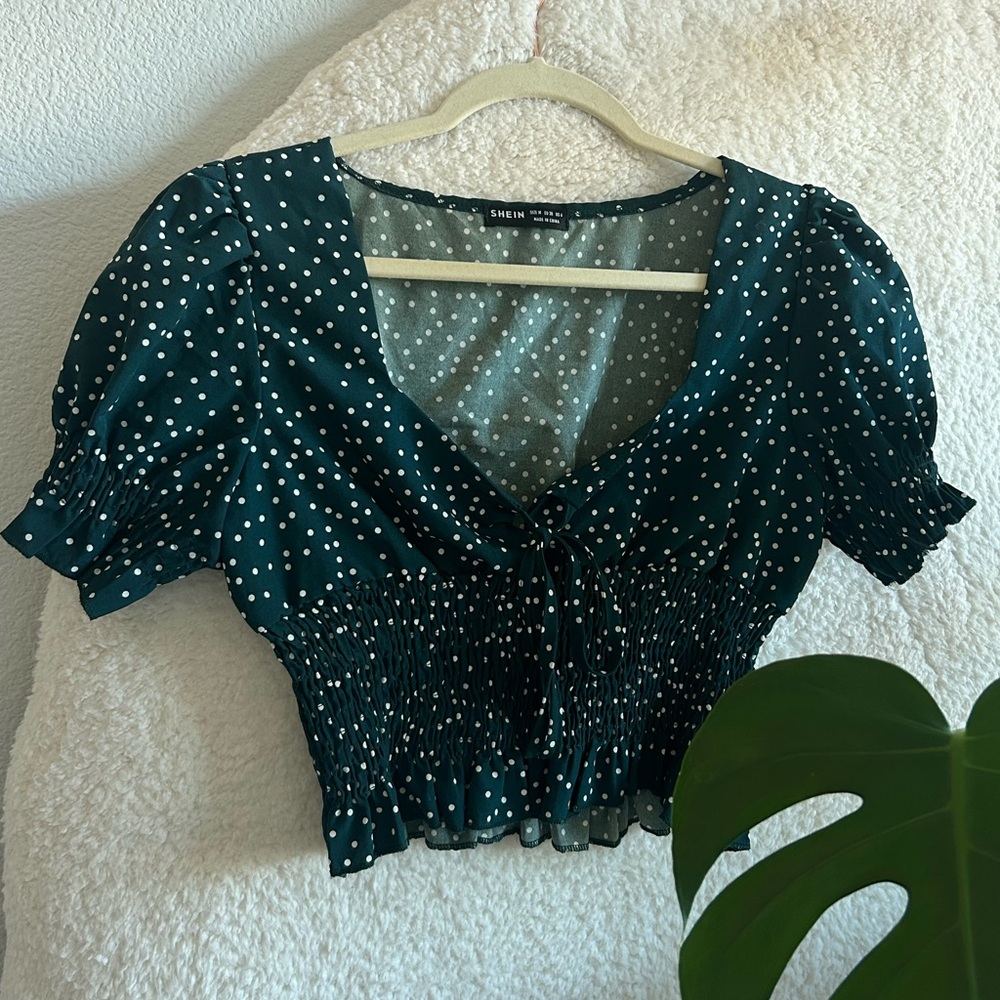 Green dotted princess puffy sleeve crop top